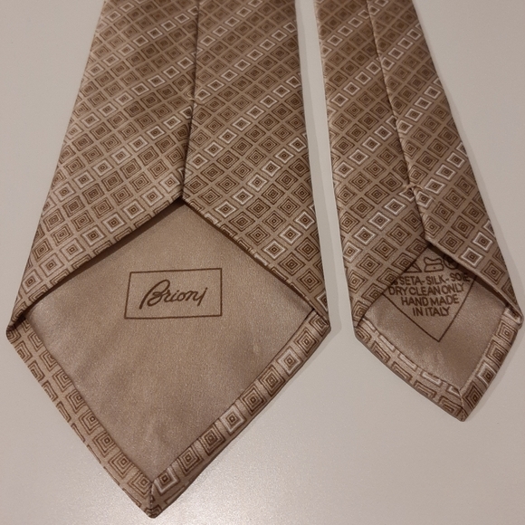 Brioni Neck Tie - Picture 3 of 3